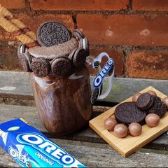 A picture of Oreo milkshake.