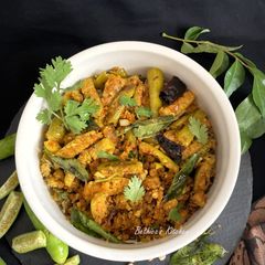A picture of Kovakkai Paruppu Usili (Ivy Gourd / Tindora Stir Fry with Steamed Lentils- Tamil Nadu Cuisine).