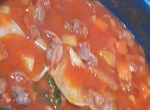 Una foto de Mollejas de pollo con papa y zanahoria