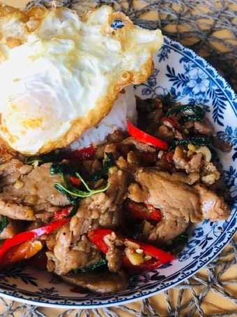 Easy Ways Make Recipes 🧑🏽‍🍳👩‍🍳Thai Holy Basil Stir-Fry Recipe (Pad Krapow) • How To Make Thai Food | ThaiChef Food the Can Spoil the Tongue Make You Drink.