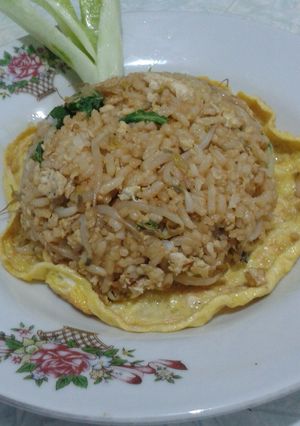 Foto resep Nasi Goreng Beralas Telur Dadar