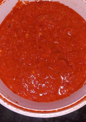 લાલ મરચા ની ચટણી (Red Marcha Chutney Recipe In Gujarati) રેસીપી મુખ્ય ફોટો