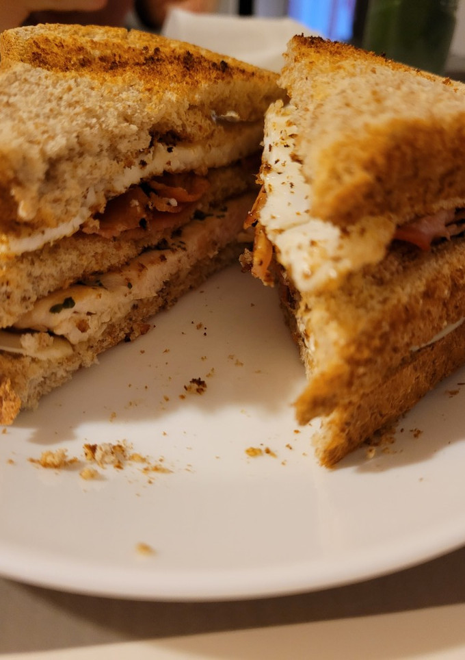 Una foto de Sándwich 3 plantas!!