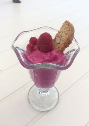 Una foto de Helado de pitaya o fruta de dragón