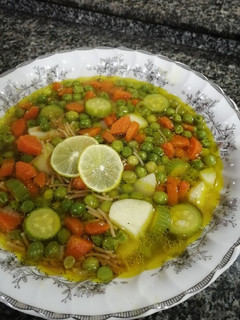 صورة لوصفة شوربه الخضار بالشعيريه