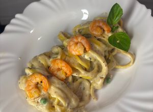 Foto de Macarrão com creme de gorgonzola e camarão!