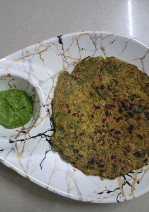 बाजरा का ढेबरा रेसिपी मुख्य फोटो