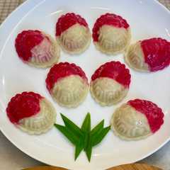 รูปของ Kue ku / kue tok