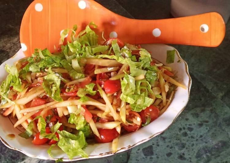 Steps to Make Quick Healthy Green papaya salad