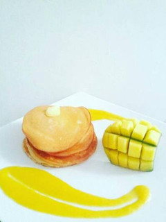 Foto resep Pancake Lembut Saus Mangga
