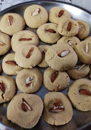 A picture of Mixed flour biscuits.