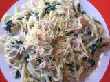 Spaguetti de espinaca y jamón