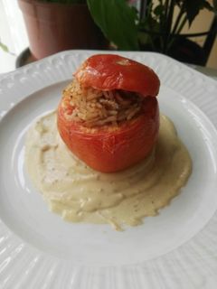 Una foto de Tomate relleno al horno
