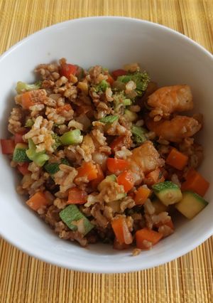 A picture of Brown Fried Rice with Shrimp.