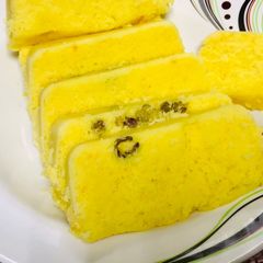 Old fashioned orange tea cake in microwave A picture of Old fashioned orange tea cake in microwave.
