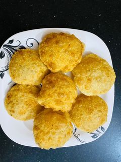 আলু পুরি (aloo puri recipe in Bengali) রেসিপির প্রধান ছবি