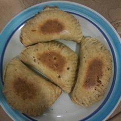 A picture of First try at meatpie.