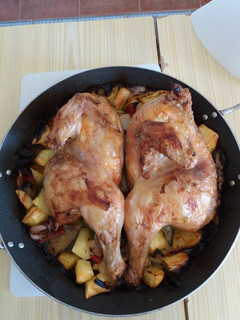 Una foto de Pollo entero al horno