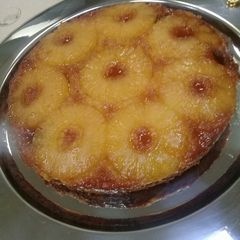 A picture of Pineapple Cake.