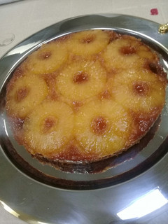A picture of Pineapple Cake.