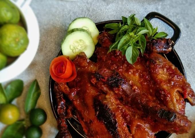 Resep Ayam Panggang Pedas Bumbu Merah Oleh Citra Prayugo Cookpad