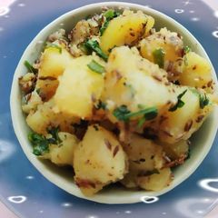 Falari Jeera Aloo 😋 A picture of Falari Jeera Aloo 😋.