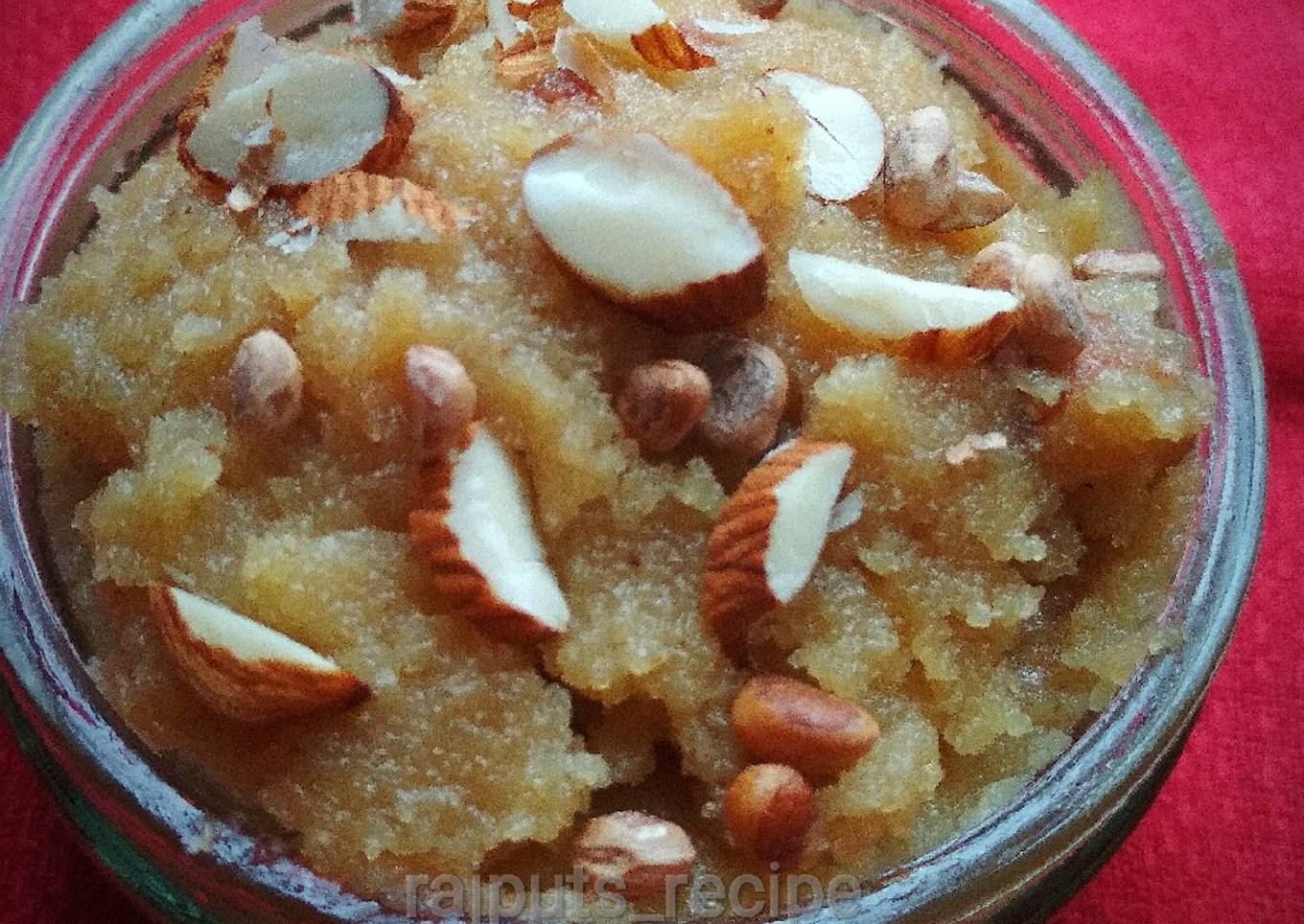 Suji ka Halwa or Semolina dessert