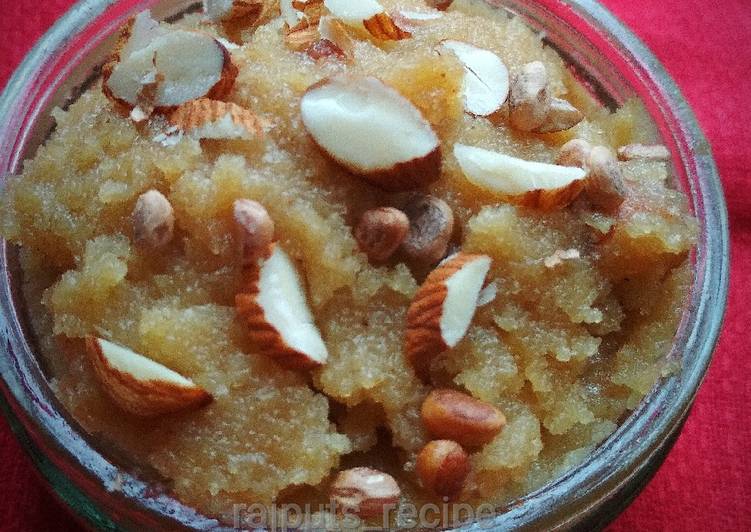 Recipe of Super Quick Homemade Suji ka Halwa or Semolina dessert