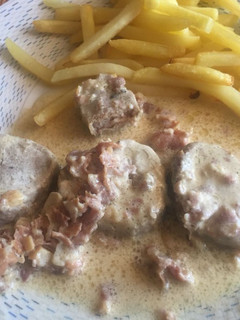 Una foto de Solomillo con salsa de jamón ibérico