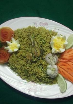 A picture of Chicken khichuri (Bengali dish).