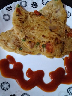 ओट्स उत्तपम (Oats uttapam recipe in Hindi) रेसिपी मुख्य फोटो