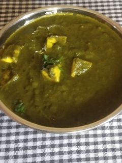 पालक पनीर (palak paneer recipe in Hindi) रेसिपी मुख्य फोटो