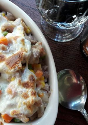 港式料理 ~ 簡易焗烤白汁雞皇飯 的食譜成品照片
