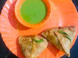 सामोसा (Samosa Recipe In Marathi)