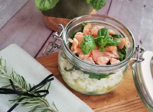 Foto di Insalata di riso con rucola e salmone