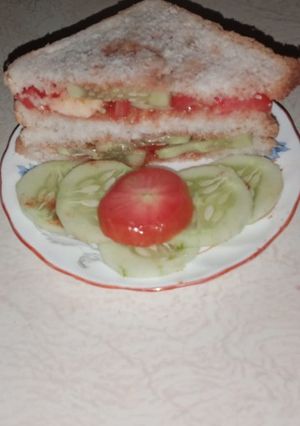 A picture of Vegetable sandwich.