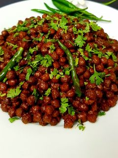 स्पाइसी काले चने(spicy kale chane recipe in hindi) रेसिपी मुख्य फोटो