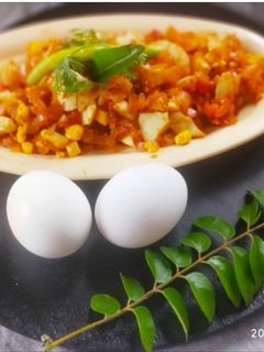तवा अंडा मसाला (tawa anda masala recipe in marathi) रेसिपी चे मुख्य फोटो