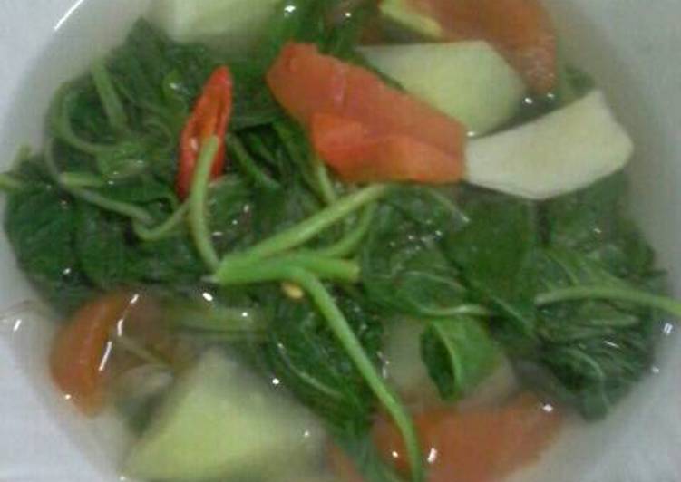 Resep Sayur bening bayam dan labu yang Bisa Manjain Lidah