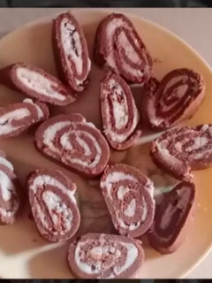 મેરી બિસ્કીટ ચોકલેટ (Marie Biscuit Chocolate Recipe In Gujarati) રેસીપી મુખ્ય ફોટો