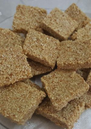 صورة لوصفة سمسمية بالعسل