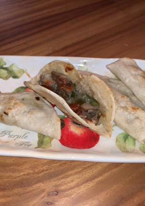 Una foto de Ostiones Colimilla deliciosos en tacos