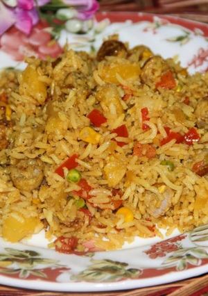 A picture of Thai Style Pineapple Fried Rice.