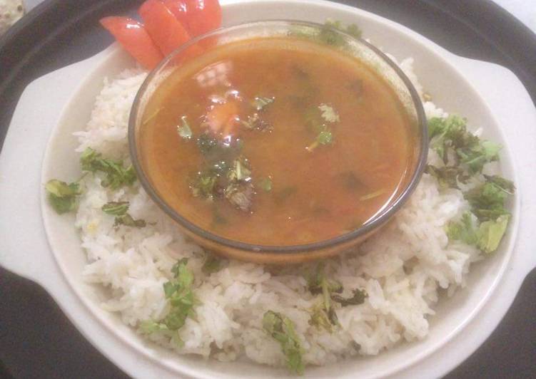 Tomato rasam with rice