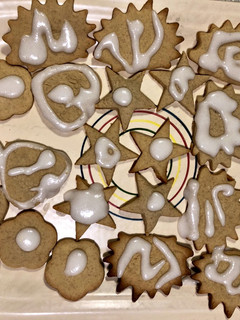 Una foto de Galletitas de jengibre y canela, ideal para las fiestas 🎄