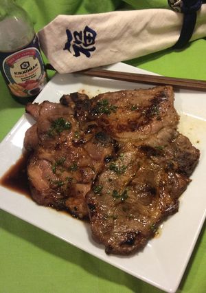 Une photo de Côtes de porc marinées à l'asiatique