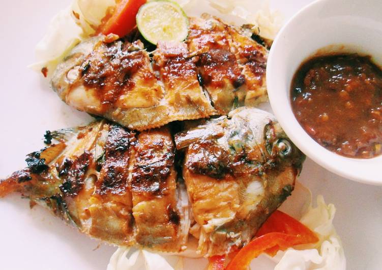 Bawal Bakar Bumbu Kecap