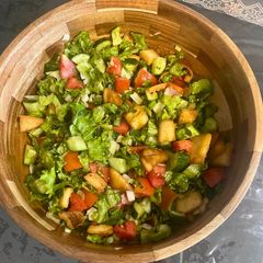 A picture of Fattoush Salad.
