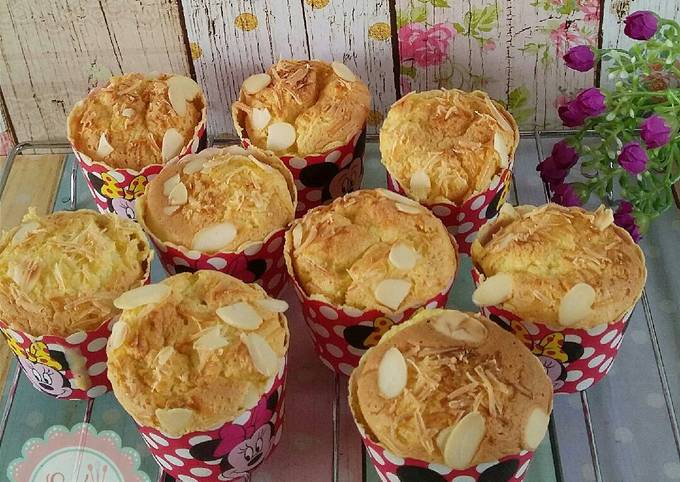 Resep Bolu Hongkong Keju Almond Super Moist dan Haruuuum oleh Lasküche