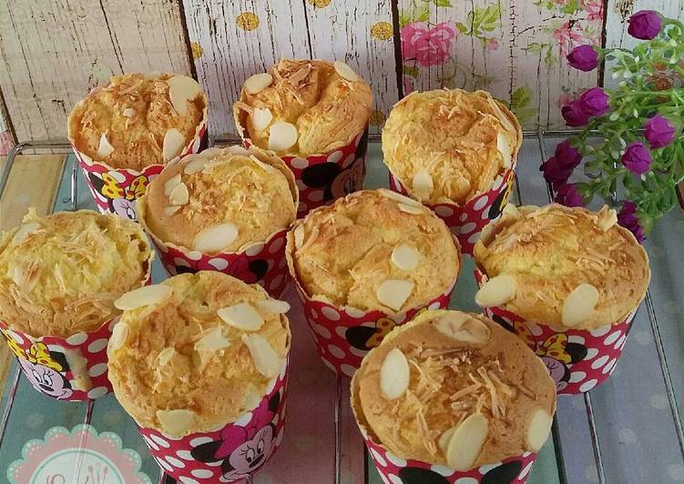  Resep  Bolu  Hongkong Keju Almond  Super Moist dan Haruuuum 